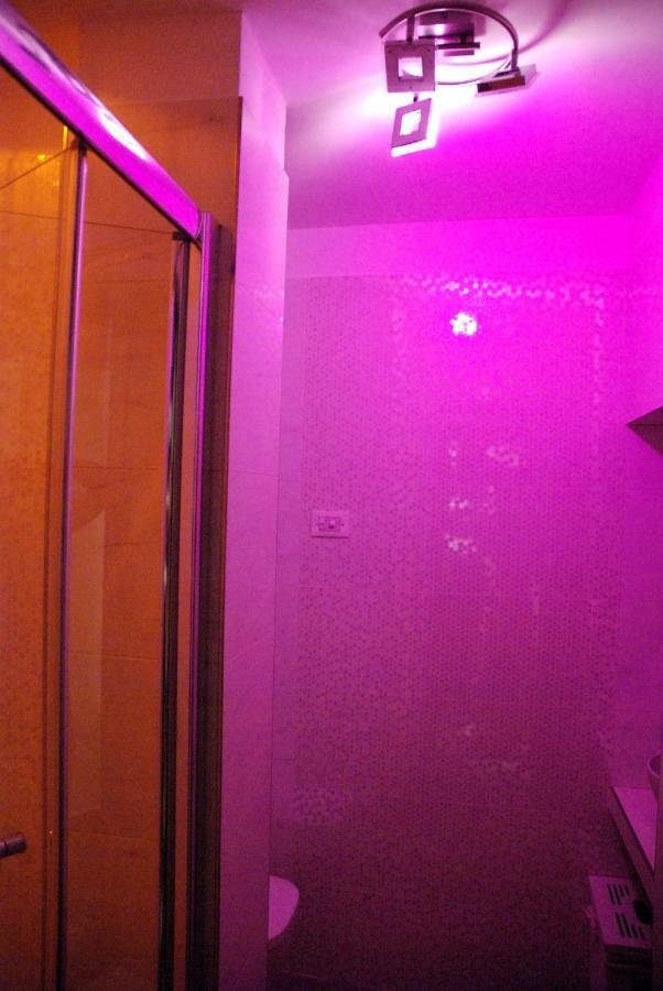 New Emotion Room Trieszt Kültér fotó